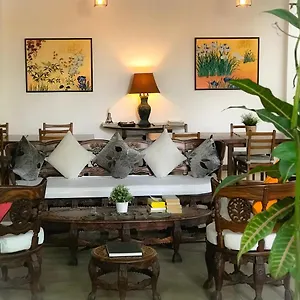 3* Gasthuis Sayura House